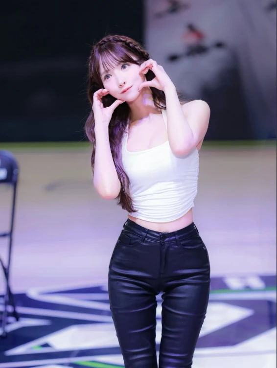 Bỗng nhiên bị drama, Yua Mikami cho thấy bản thân "không hề hiền"