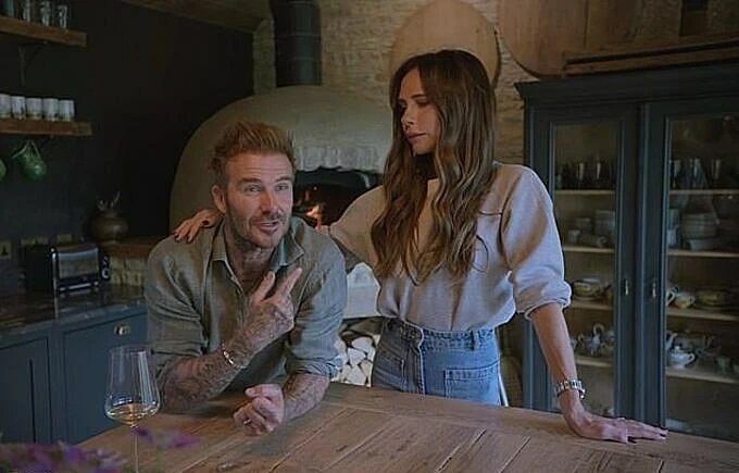Brooklyn Beckham xem xét kể hết về gia đình, đối đầu trực tiếp bố mẹ
