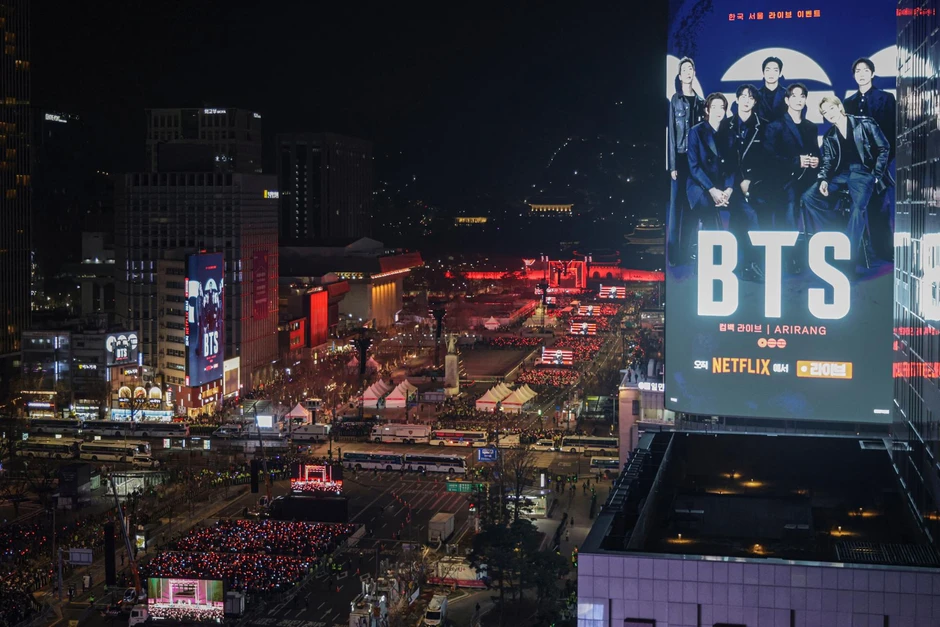 BTS comeback không như mơ, cổ phiếu HYBE "bay màu" 15% chỉ sau một đêm