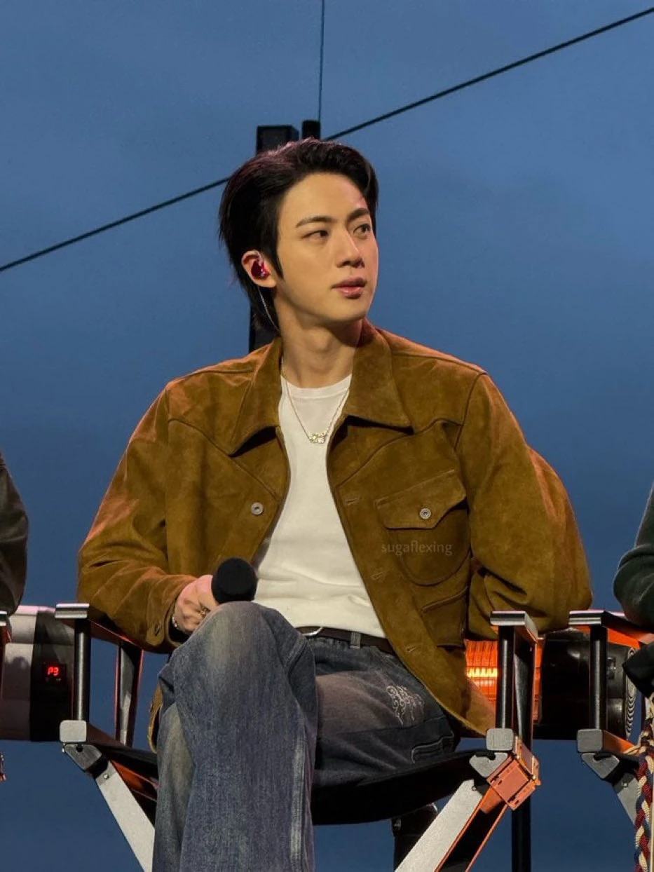 BTS đẹp trai xuất ngoại, Jung Kook bắn tiếng Anh thả thính cực mượt ở Mỹ BTS đẹp trai xuất ngoại, Jung Kook bắn tiếng Anh thả thính cực mượt ở Mỹ