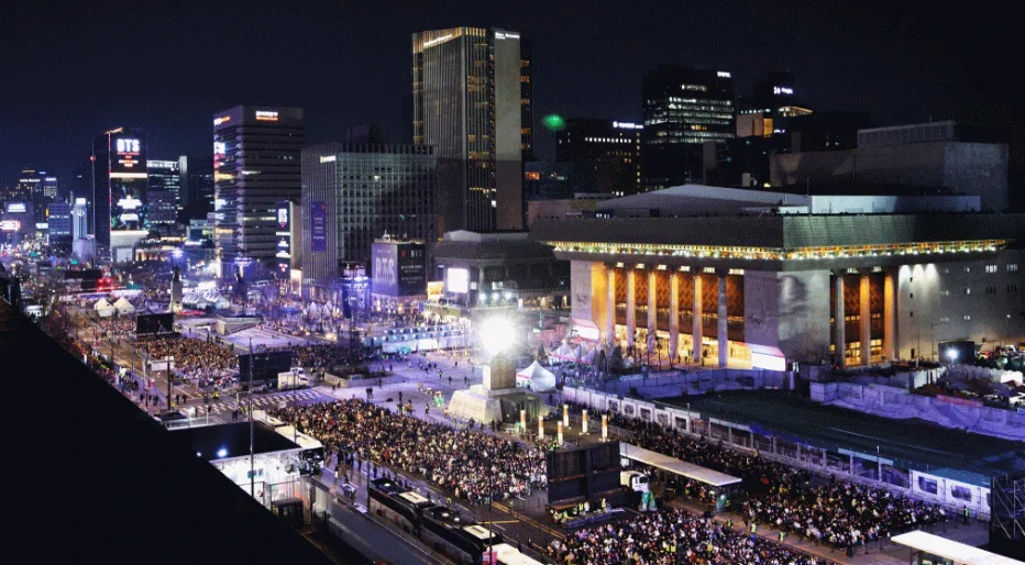 BTS thu hút 42 nghìn người đến concert miễn phí