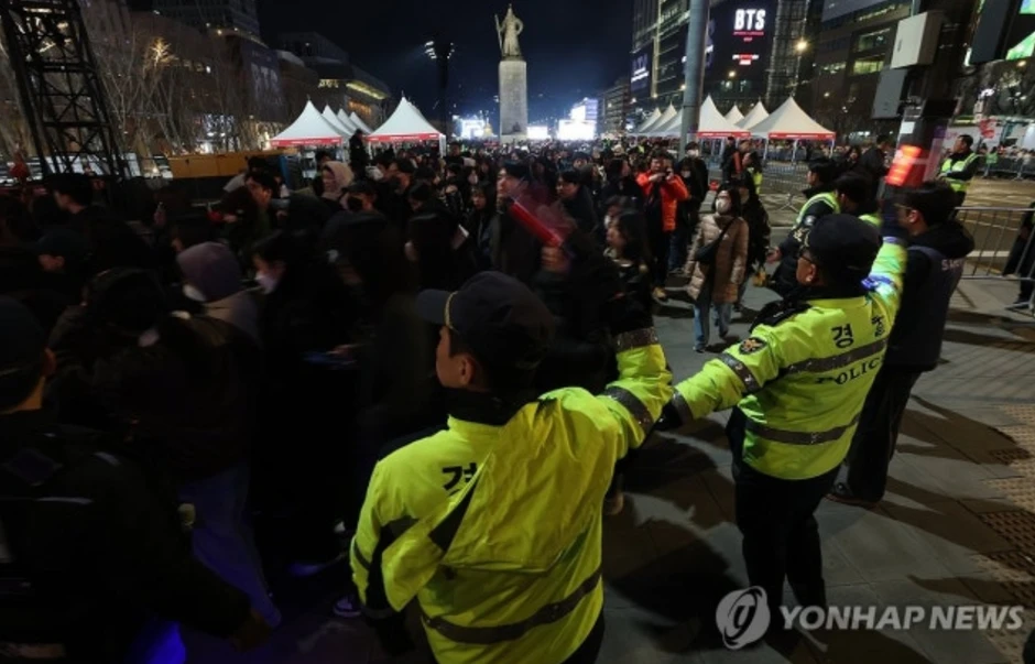 BTS thu hút 42 nghìn người đến concert miễn phí