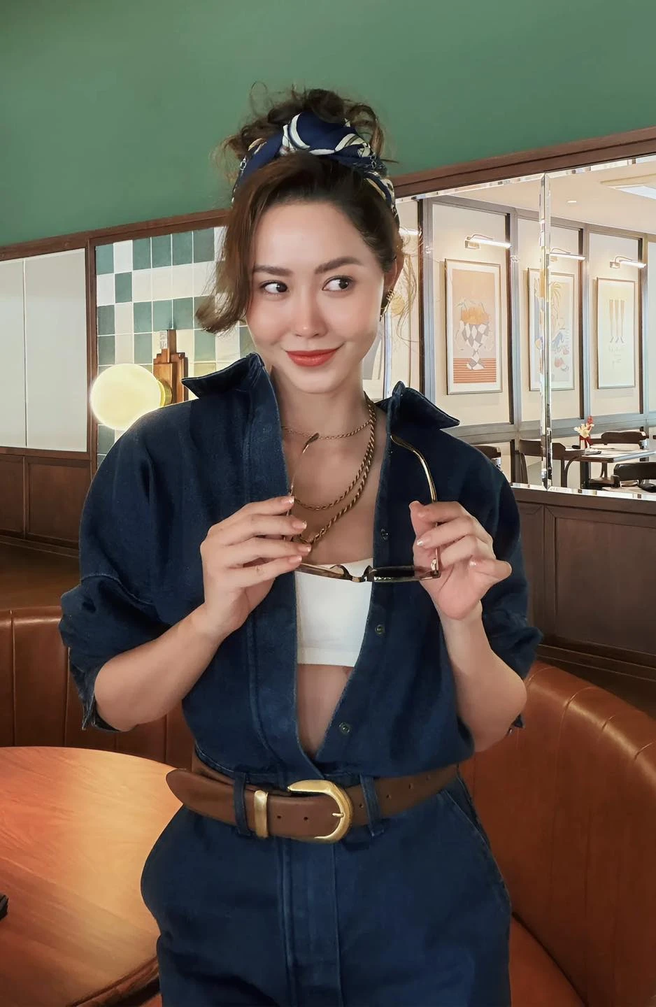 Bức ảnh chụp cận sau ca can thiệp "dao kéo" khiến mỹ nhân Việt lao đao, phải trả giá đắt Bức ảnh chụp cận sau ca can thiệp "dao kéo" khiến mỹ nhân Việt lao đao, phải trả giá đắt