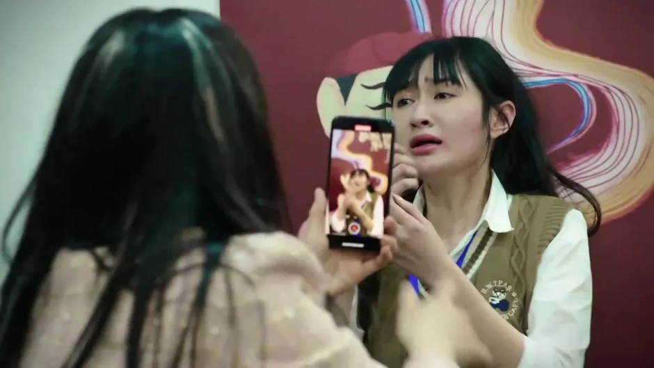 Bước Chân Vào Đời: Khán giả mê mệt 1 nhân vật chất không thể tả Bước Chân Vào Đời: Khán giả mê mệt 1 nhân vật chất không thể tả