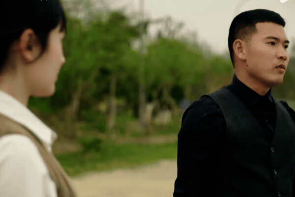 Bước Chân Vào Đời: Khán giả mê mệt 1 nhân vật chất không thể tả Bước Chân Vào Đời: Khán giả mê mệt 1 nhân vật chất không thể tả