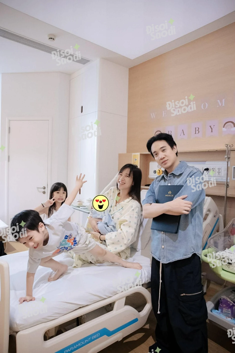 Cả mạng xã hội dậy sóng vì bức ảnh của vợ chồng JustaTee: "Đến caption cũng không cần viết"