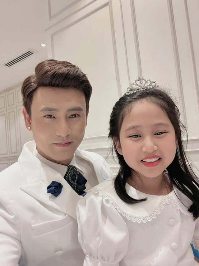 Ca sĩ Ưng Đại Vệ: Chấp nhận lùi lại hào quang để trọn vẹn trách nhiệm làm bố đơn thân