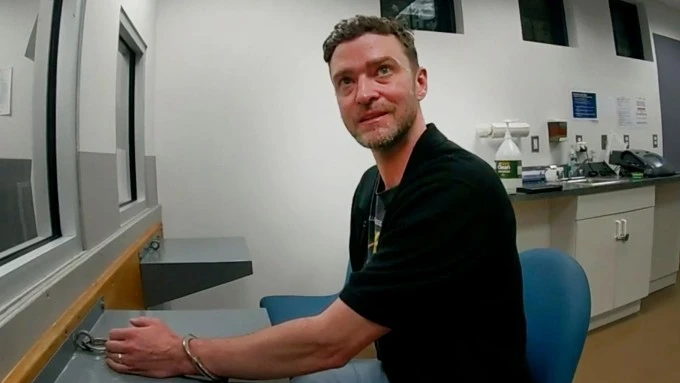 Cảnh sát tiết lộ video bắt giữ Justin Timberlake