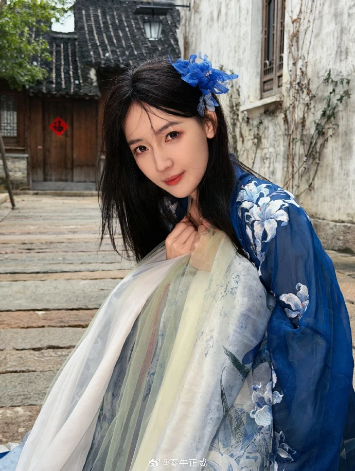 Cặp diễn viên gen Z chụp ảnh cưới xong vẫn quyết chia tay, nay còn đòi sính lễ náo loạn showbiz Cặp diễn viên gen Z chụp ảnh cưới xong vẫn quyết chia tay, nay còn đòi sính lễ náo loạn showbiz