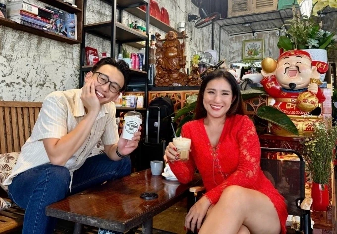 Cát Tường đóng cửa quán cà phê sau 9 tháng hoạt động