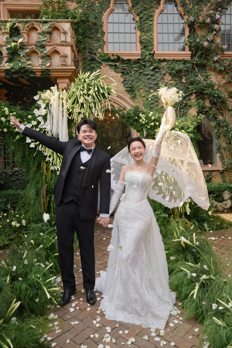 Chủ nhật tuần này Nhung Gumiho - Andiez Nam Trương tổ chức đám cưới, nhiều nghệ sĩ xác nhận tham dự!