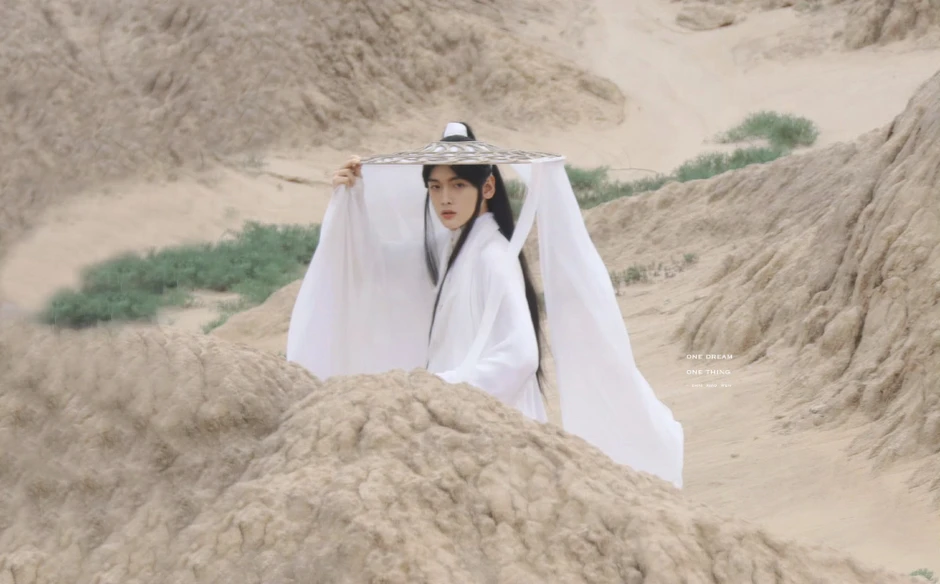 Chưa thấy mỹ nam cổ trang nào chán đời như Trạch Tiêu Văn