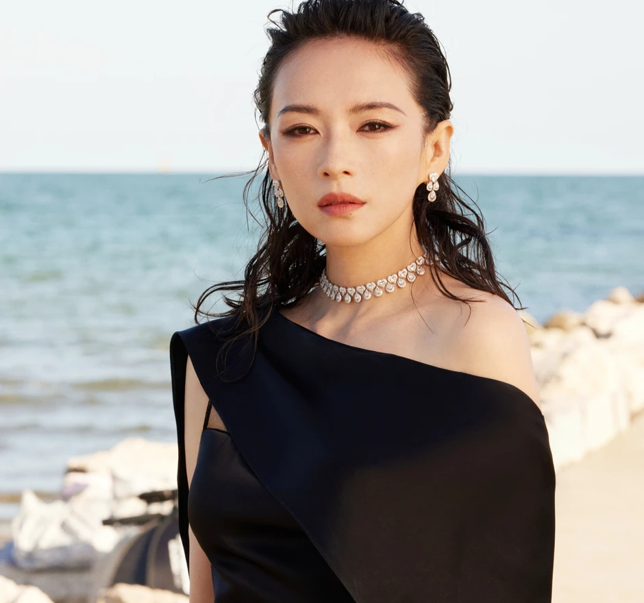 Chương Tử Di thích ai người đó dính phốt chấn động