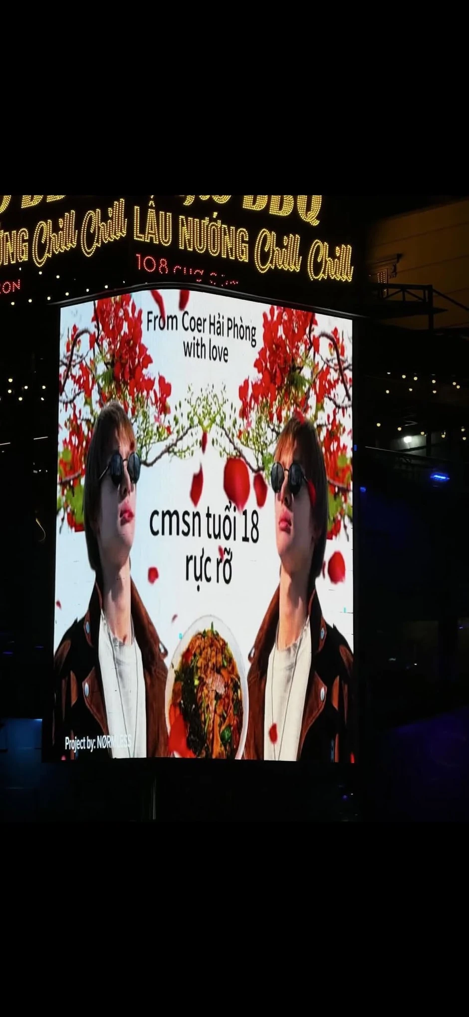 Chuyện gì đang xảy ra khiến Vincom Bà Triệu chen chúc người tối 20/3? Chuyện gì đang xảy ra khiến Vincom Bà Triệu chen chúc người tối 20/3?