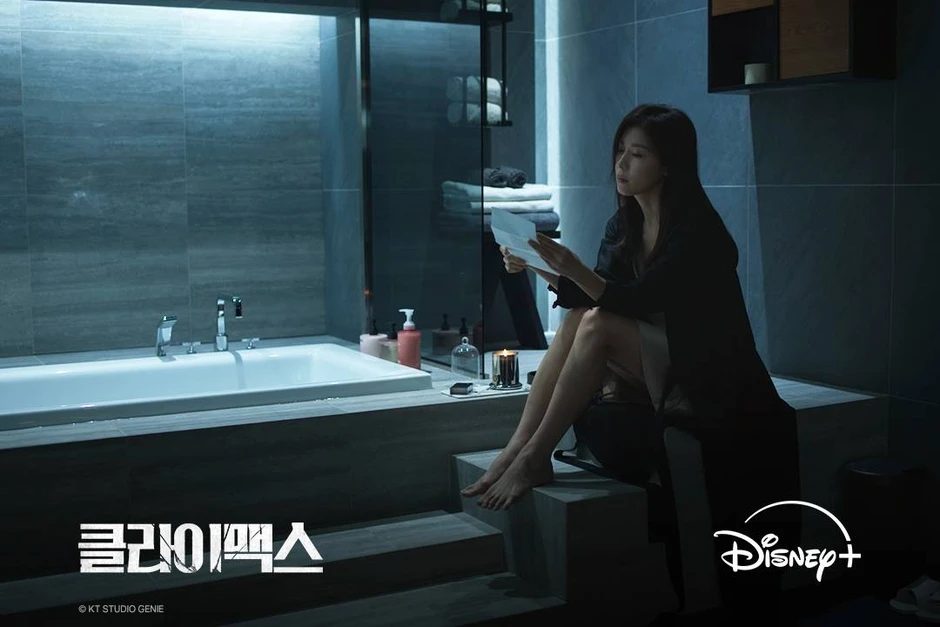 Climax: Bóc trần góc tối chính trị - giải trí Hàn Quốc bằng diễn xuất đỉnh cao