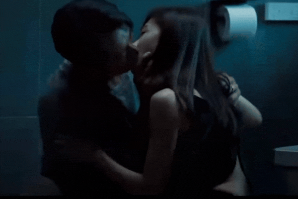 Climax cháy ngoài sức tưởng tượng: Nam chính mặt búng ra chữ đểu