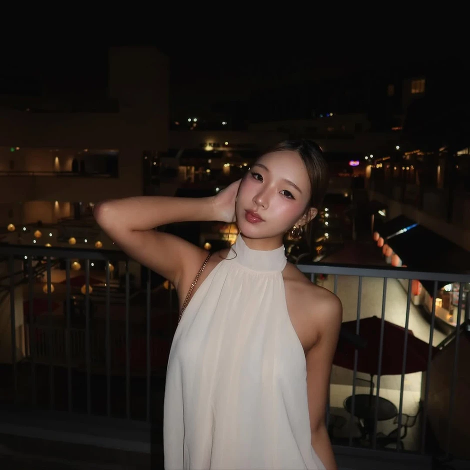 Con gái của MC hàng đầu showbiz lúc nhỏ bị chê kém sắc, giờ lột xác ngoạn mục khiến dân mạng "sáng mắt ra"