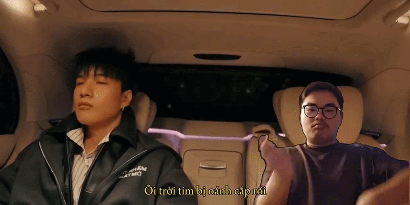 Con trai Cục Trưởng lộ rõ năng khiếu âm nhạc, còn ngồi xe ô tô hát chung với HIEUTHUHAI?