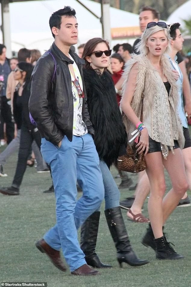 Dàn người yêu thuộc giới siêu giàu của Emma Watson