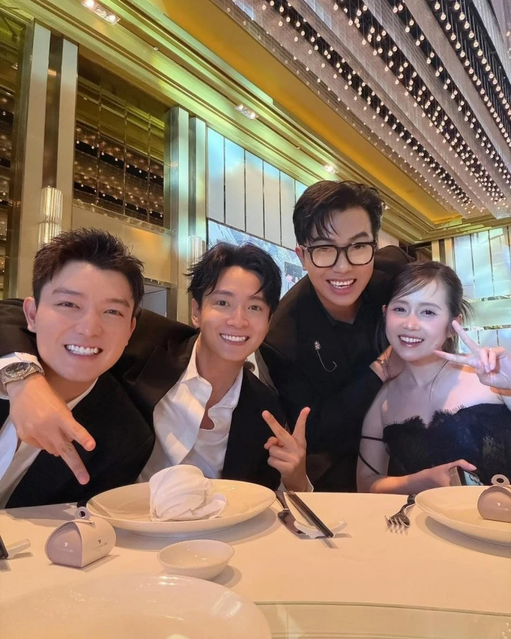 Dàn sao quy tụ trong đám cưới Nhung Gumiho Dàn sao quy tụ trong đám cưới Nhung Gumiho