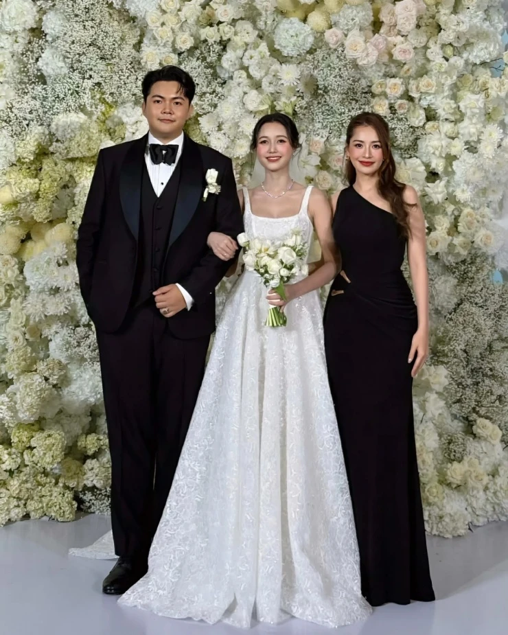 Dàn sao quy tụ trong đám cưới Nhung Gumiho Dàn sao quy tụ trong đám cưới Nhung Gumiho