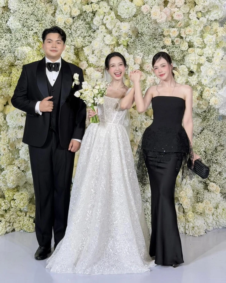 Dàn sao quy tụ trong đám cưới Nhung Gumiho Dàn sao quy tụ trong đám cưới Nhung Gumiho