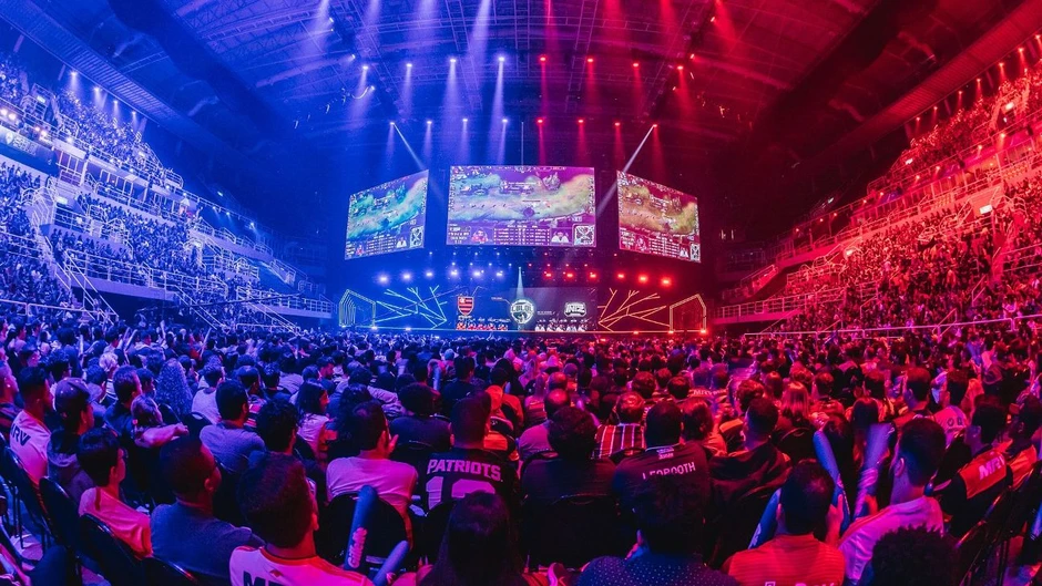 Khu vực LMHT chuyên nghiệp đang đối mặt thách thức lớn