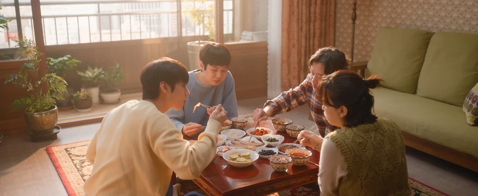 Đếm Ngày Xa Mẹ đánh bại toàn bộ bom tấn Việt chiếm top 1 phòng vé