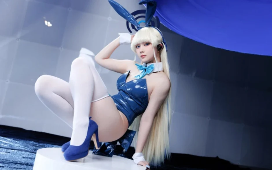 Đến với cosplay Ichinose Asuna phong cách Bunny Girl trong Blue Archive