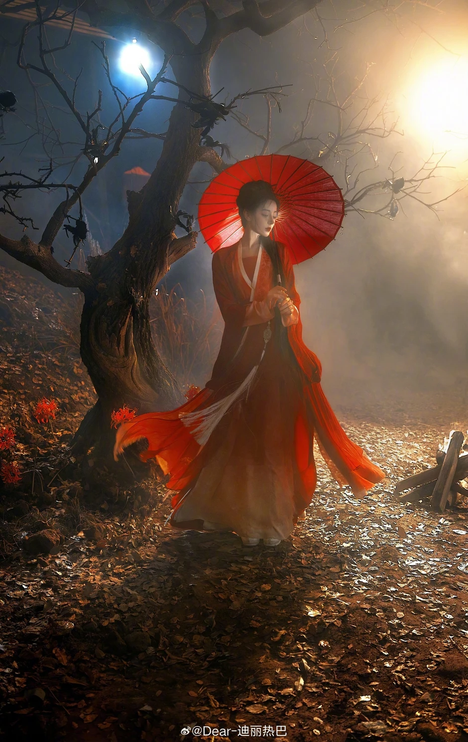 Địch Lệ Nhiệt Ba là mỹ nhân hồng y đẹp nhất Trung Quốc hiện tại