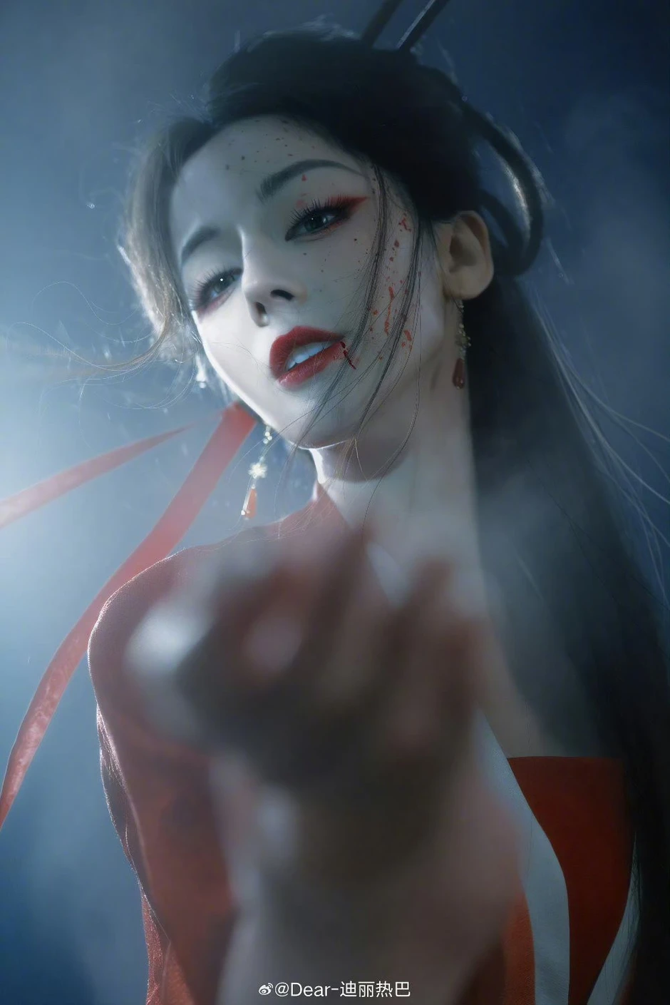 Địch Lệ Nhiệt Ba là mỹ nhân hồng y đẹp nhất Trung Quốc hiện tại