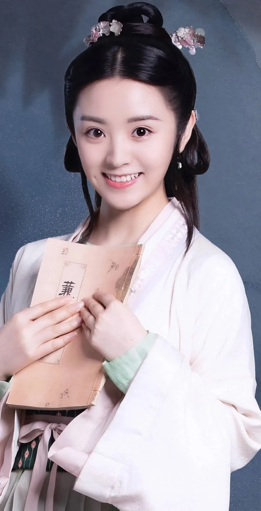 Điền Hi Vi dùng nhan sắc vạn người mê để hồi sinh sự nghiệp