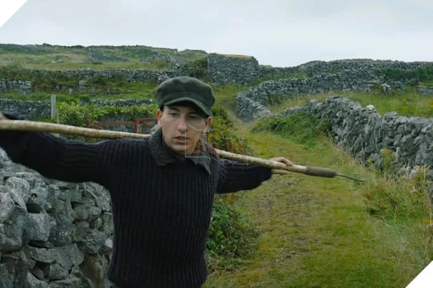 Diễn Viên Barry Keoghan Chia Sẻ Việc Bị Công Kích Ngoại Hình Khiến Anh Nảy Sinh Tâm Lý Tránh Né Đám Đông