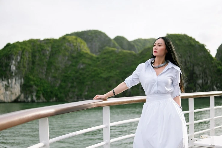 Diễn viên Quách Thu Phương U50 sống một mình, tiết lộ mối quan hệ với Phương Oanh Diễn viên Quách Thu Phương U50 sống một mình, tiết lộ mối quan hệ với Phương Oanh