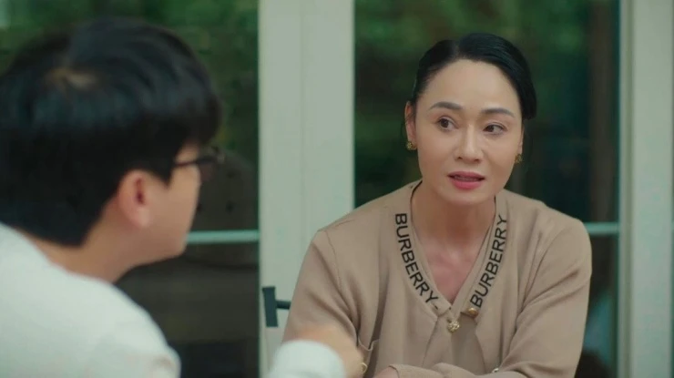 Diễn viên Quách Thu Phương U50 sống một mình, tiết lộ mối quan hệ với Phương Oanh Diễn viên Quách Thu Phương U50 sống một mình, tiết lộ mối quan hệ với Phương Oanh