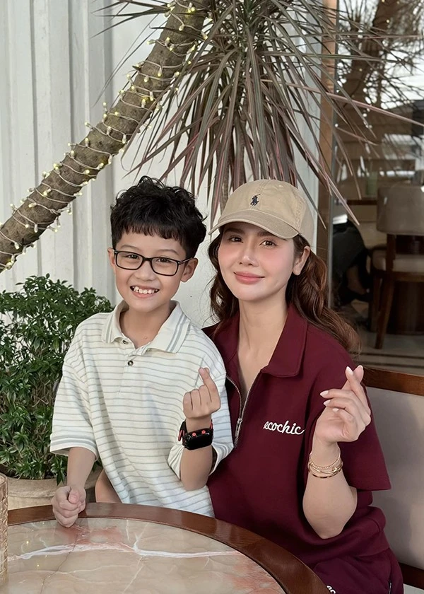 Đời thực làm mẹ đơn thân trong bình dị của nữ diễn viên vũ trụ VFC nổi tiếng phim giờ vàng