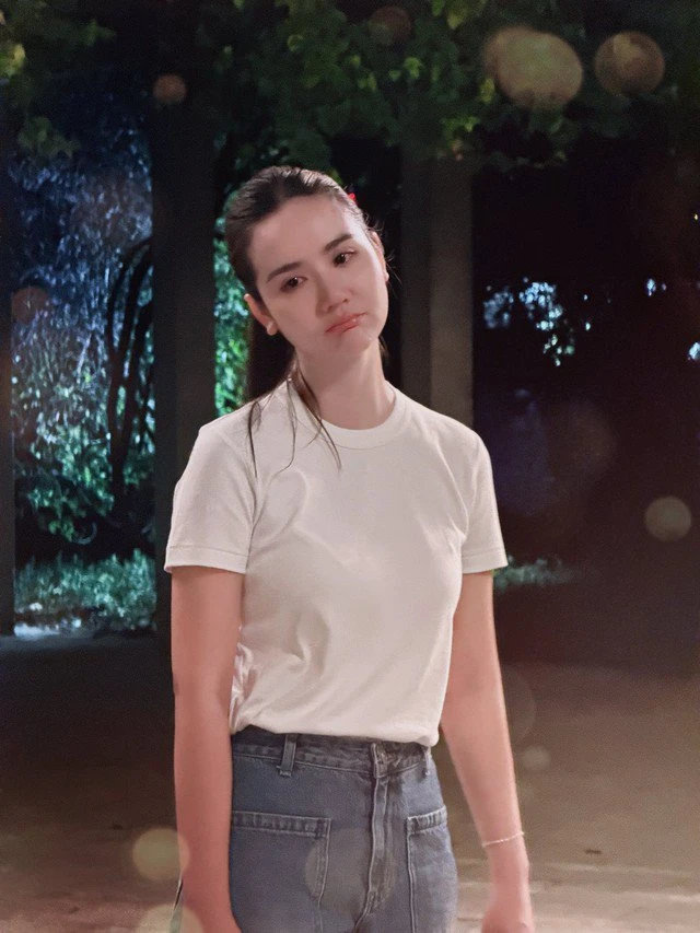 Đời thực làm mẹ đơn thân trong bình dị của nữ diễn viên vũ trụ VFC nổi tiếng phim giờ vàng