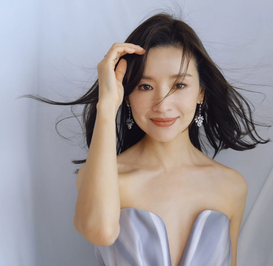 Đổng Khiết giờ trông như yêu tinh