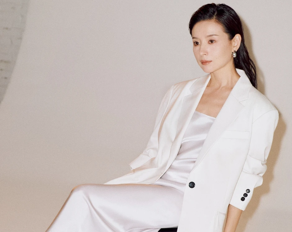 Đổng Khiết giờ trông như yêu tinh