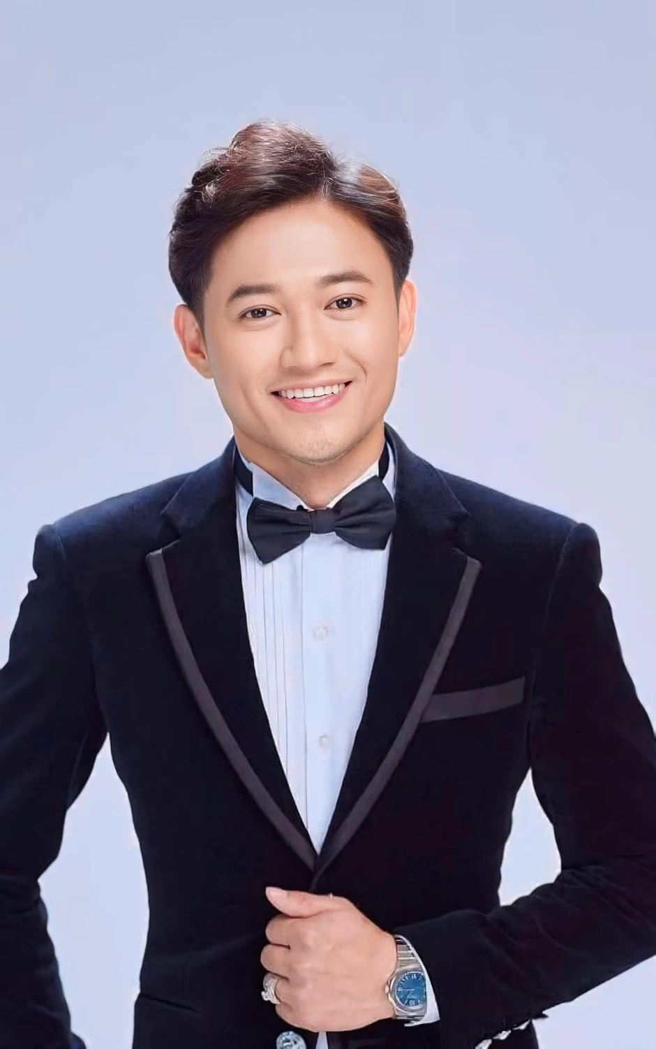 Em trai Quý Bình: "Ai làm sai với anh và gia đình mình họ đang phải trả giá rồi"