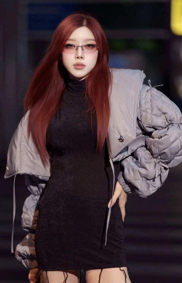 Gia thế và học vấn của nữ ca sĩ Việt sang Trung Quốc thi Đạp gió