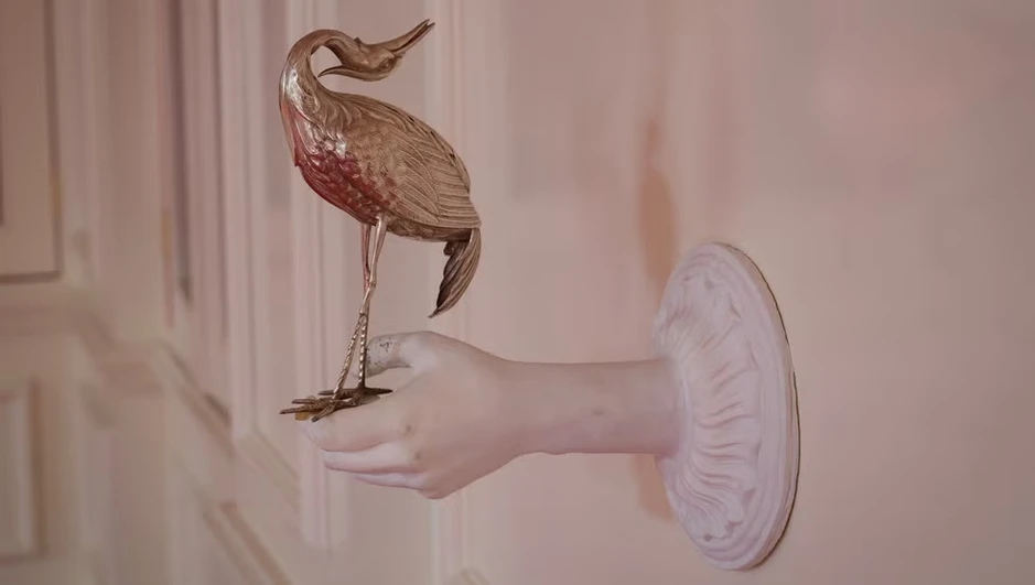 Giải mã Đời Gió Hú: 9 chi tiết ẩn giấu đằng sau khung hình khiến người xem không khỏi ám ảnh