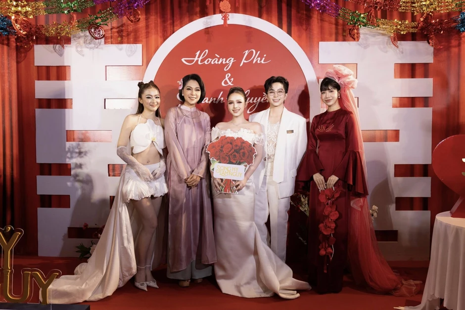 Gil Lê và Xoài Non chụp ảnh cưới? Gil Lê và Xoài Non chụp ảnh cưới?