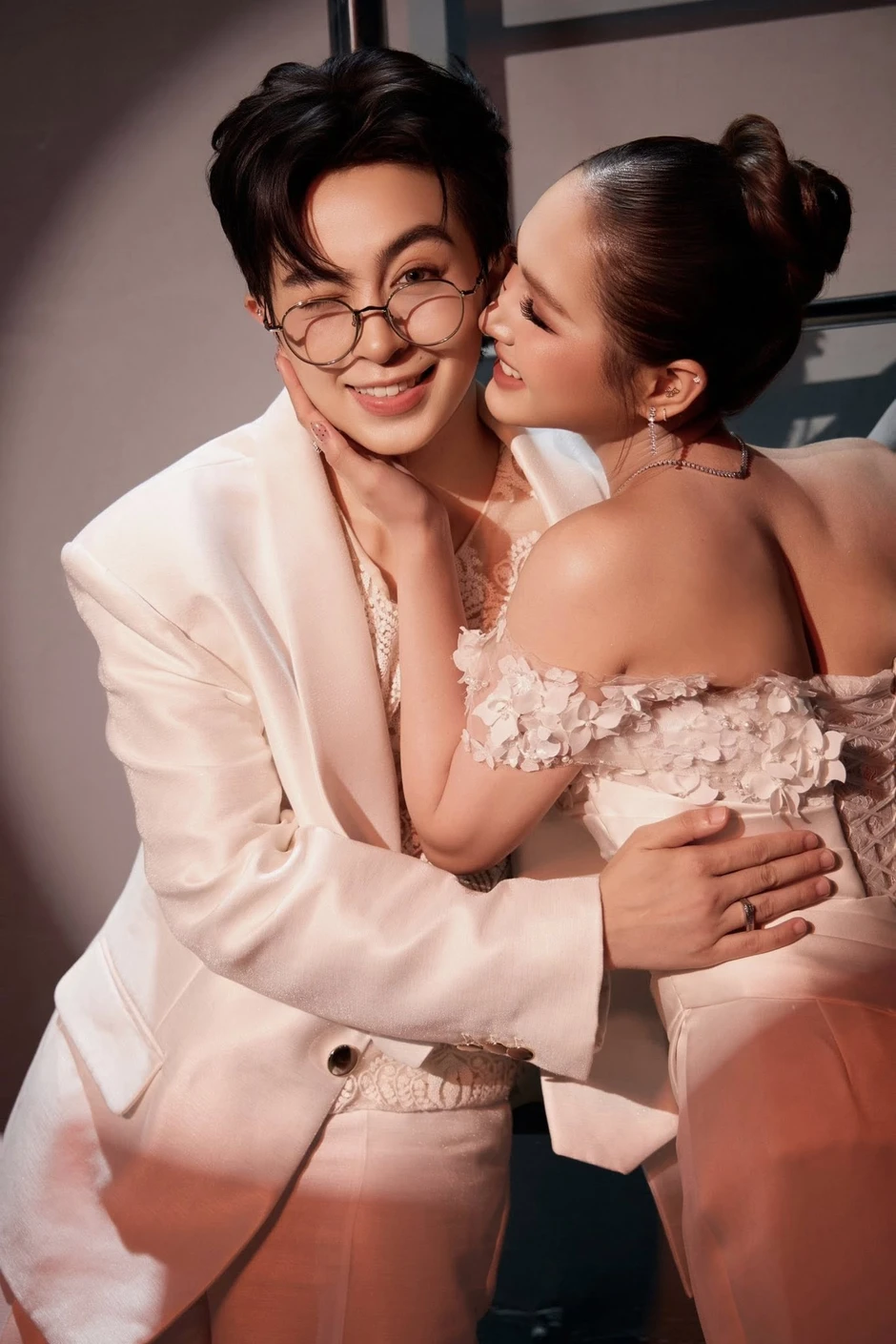 Gil Lê và Xoài Non chụp ảnh cưới? Gil Lê và Xoài Non chụp ảnh cưới?