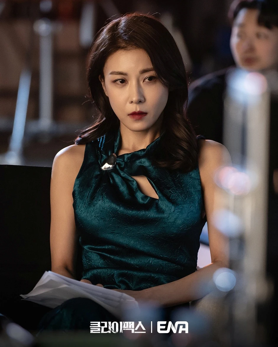 Ha Ji Won càng điên càng cuốn, cả đời chưa từng diễn hay đến thế