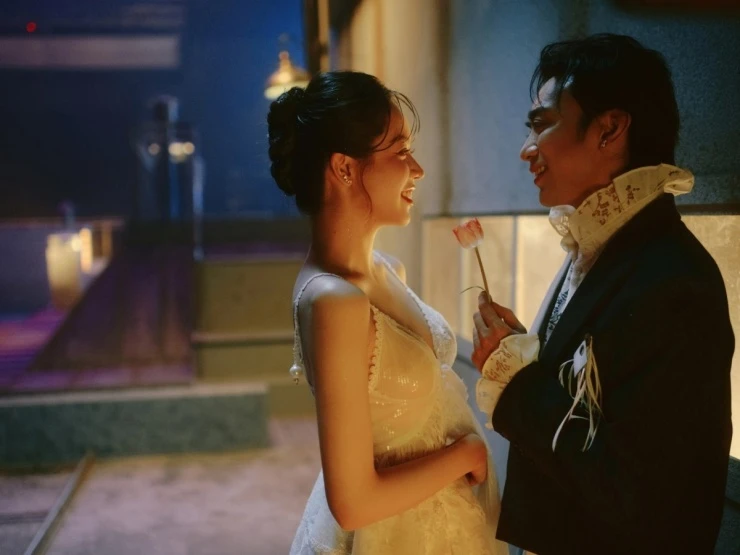 Thanh Thủy và SOOBIN xuất hiện trong MV Dancing in the Dark – Tin tức giải trí