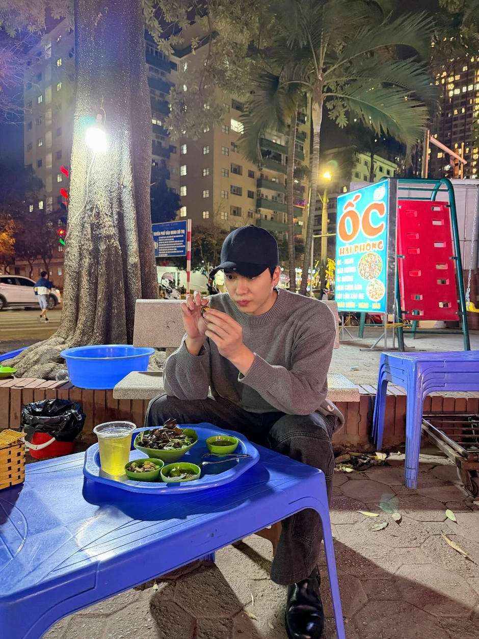 Hải Nam hớt hải bỏ chạy khỏi concert, khoảnh khắc nằm trong phòng khám khiến ai cũng hoang mang