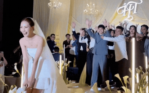 Hành động bất ngờ của Văn Toàn trong đám cưới MC Mù Tạt