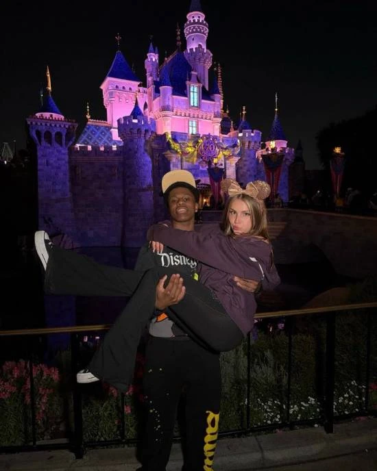 Hẹn hò với nam streamer nổi tiếng: sao mạng 'Chỉ Quạt' công khai sự thật gây sốc