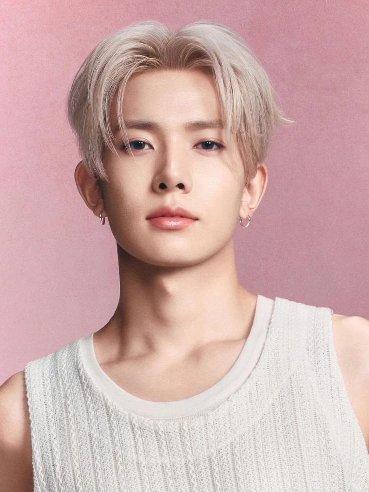 Heeseung (ENHYPEN) rời nhóm: Tin đồn hay sự thật? Heeseung (ENHYPEN) rời nhóm: Tin đồn hay sự thật?